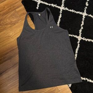 Women’s UA racerback.